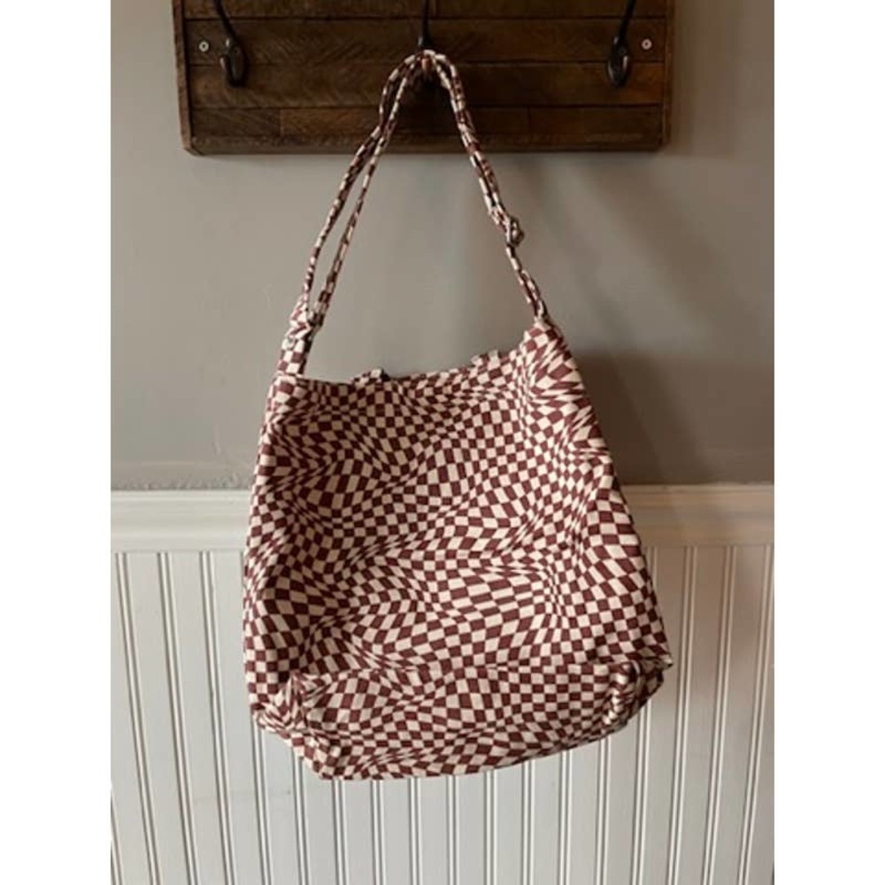 BAGGU Checkerboard Shoulder Tote in Cream and Brown - Picture 4 of 8